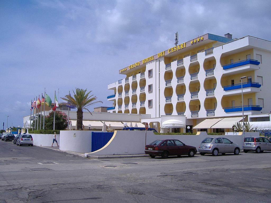 Grand Hotel Dei Cesari Anzio Exterior foto